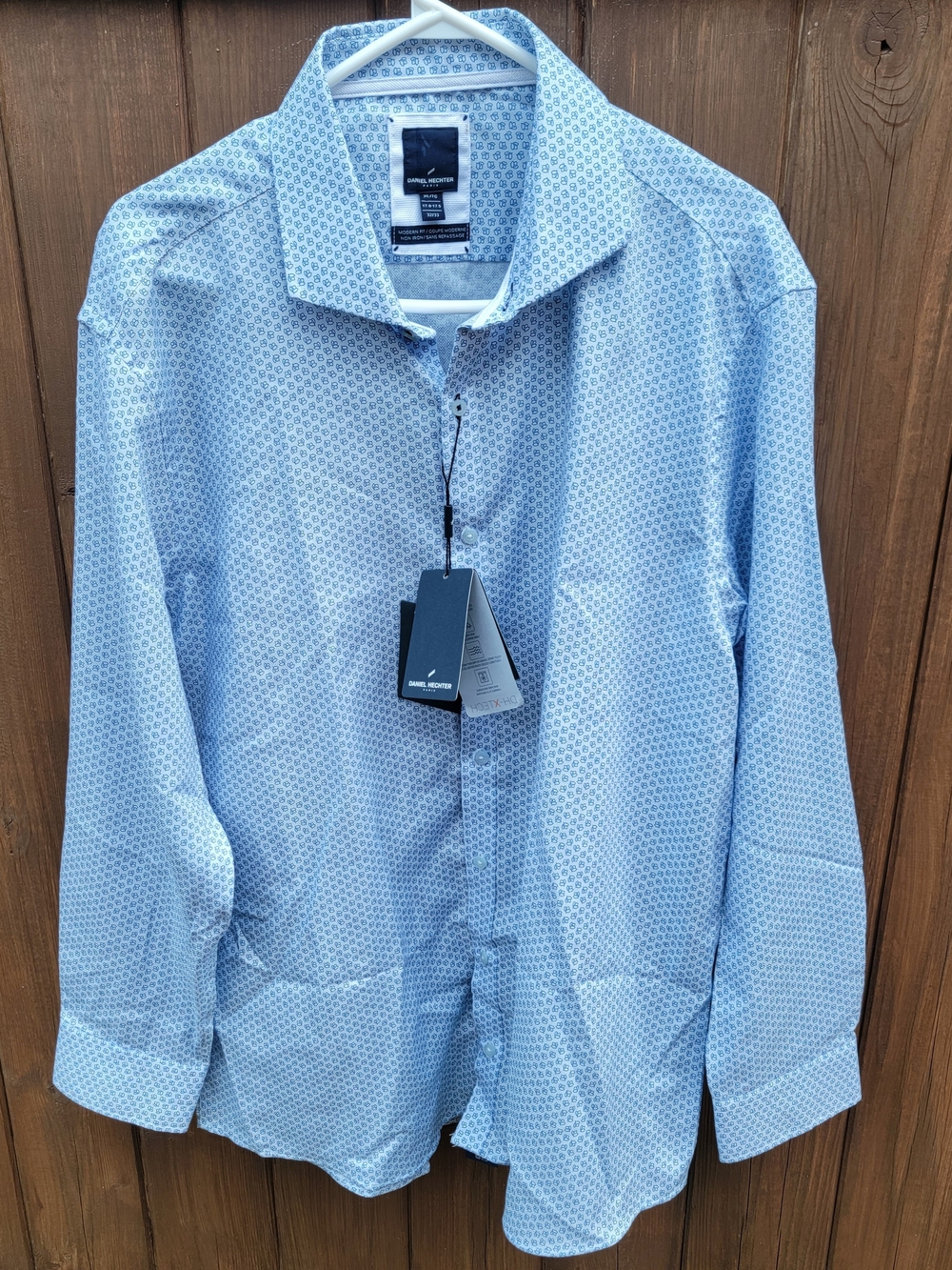 BNWT Daniel Hechter 100% Cotton Light Blue Geometric Print Men's Dress Shirt